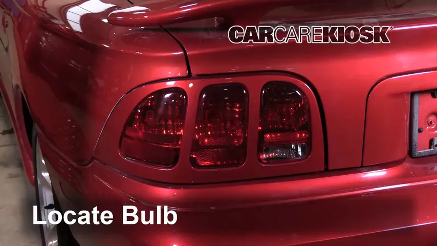 1998 Ford Mustang GT 4.6L V8 Convertible Luces Luz trasera (reemplazar foco)